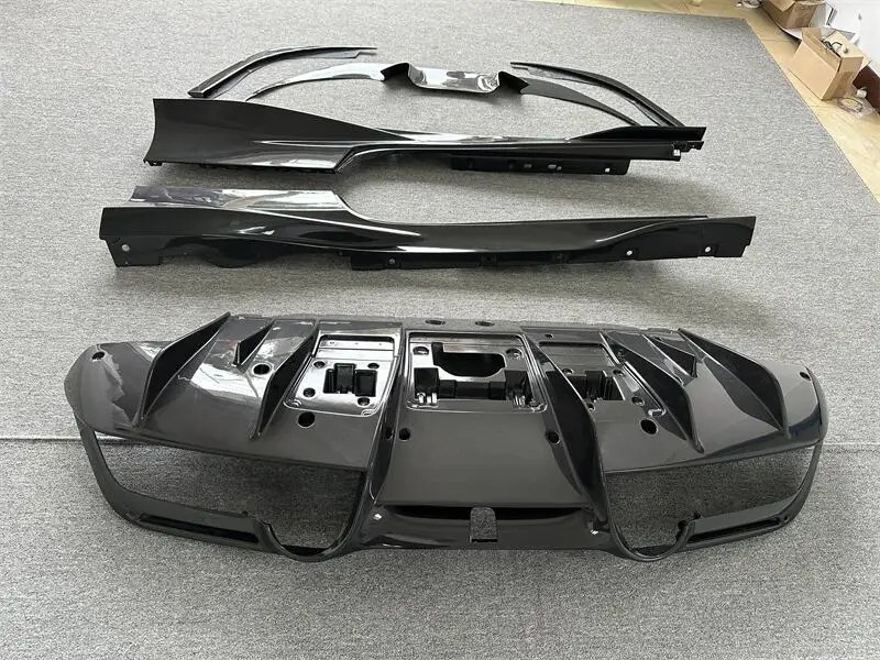 Car Kit for  F8 Modified OEM Style Carbon Fiber Front Lip Front Trim Side Skirt Rear Lip Tail Wing